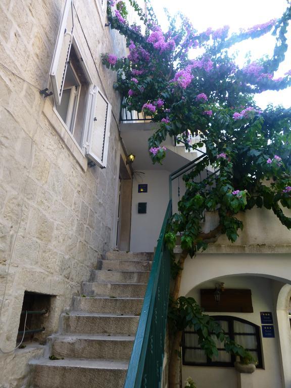 Apartment Elena Rooms Spalato Esterno foto