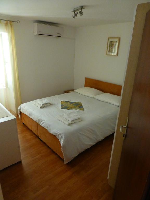 Apartment Elena Rooms Spalato Esterno foto